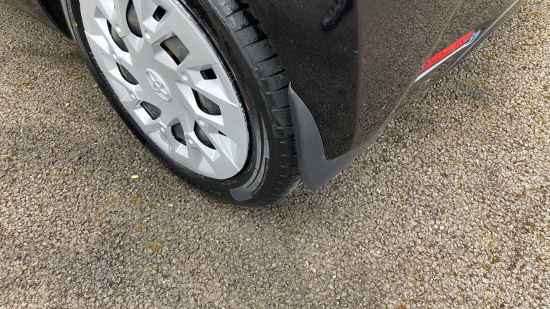 Toyota Aygo 1.0 VVT-i X-Play TSS 5dr x-shift Petrol Hatchback